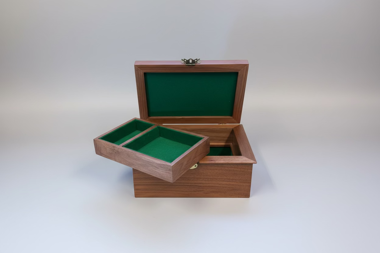 Handcrafted Walnut Keepsake Box with Removable Tray & Felt Inlay – 10"×6"×7"